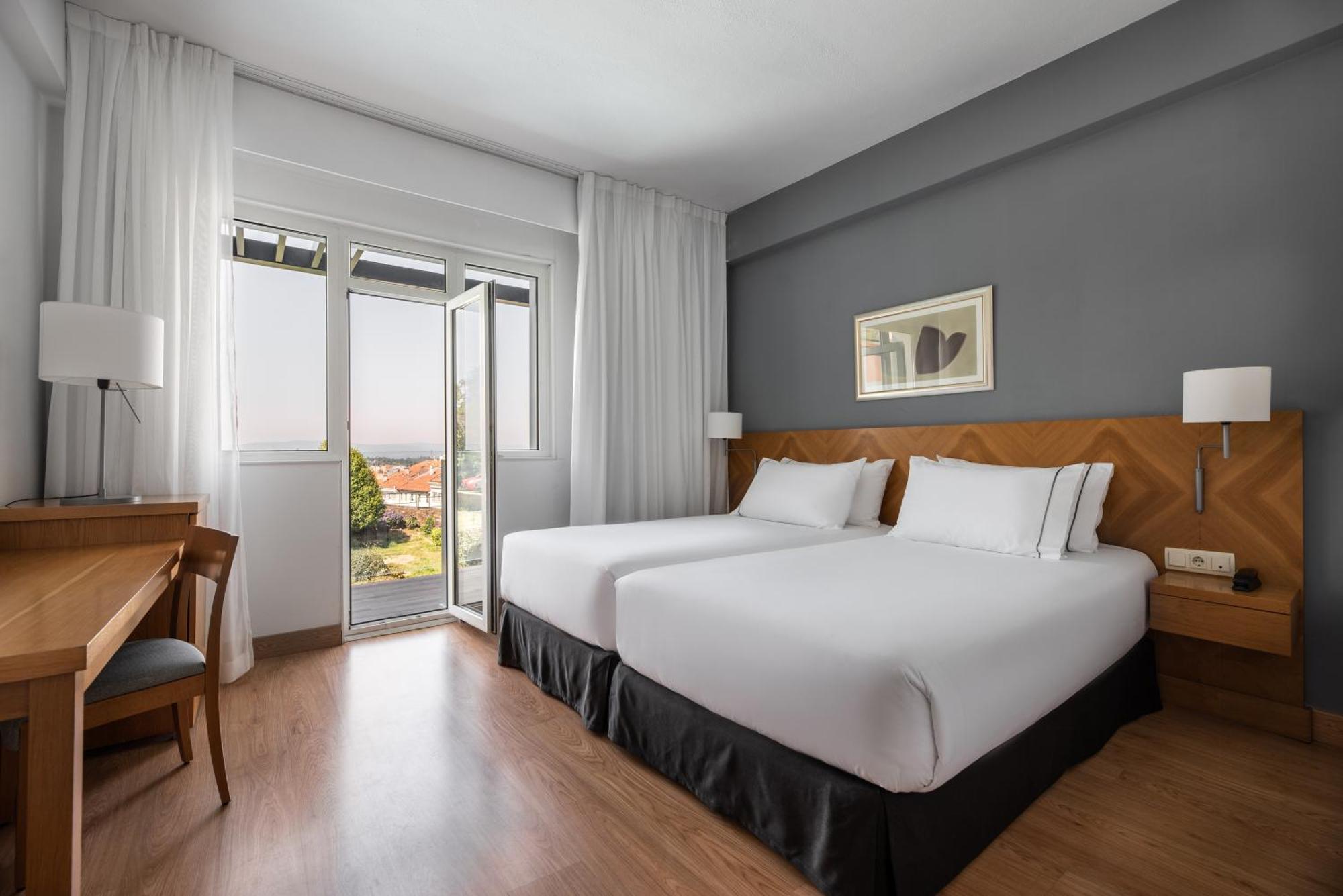 Exe Peregrino Hotel Santiago de Compostella Buitenkant foto