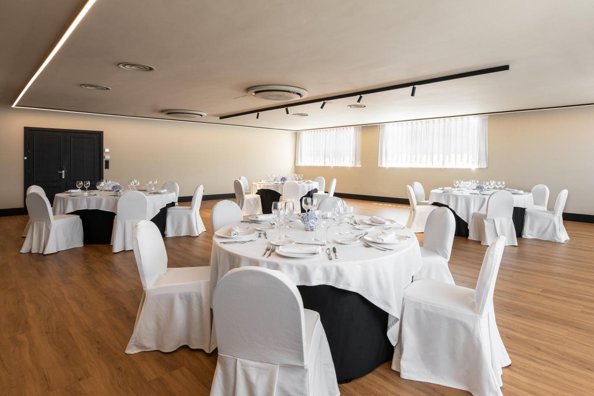 Exe Peregrino Hotel Santiago de Compostella Buitenkant foto